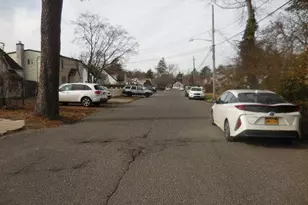 20 Washington Ave, Brentwood, NY 11717 - Photo 7