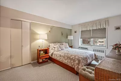 23-45 Bell Boulevard #2D, Bayside, NY 11360 - Photo 7