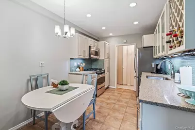 23-45 Bell Boulevard #2D, Bayside, NY 11360 - Photo 5