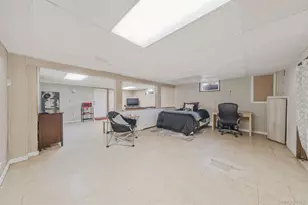 23 Foxboro Ave, Farmingville, NY 11738 - Photo 33