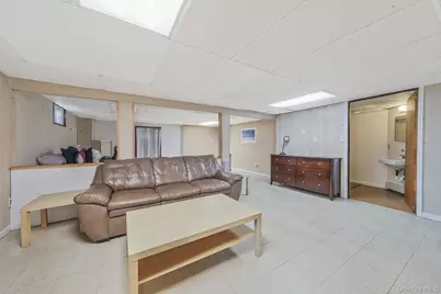 23 Foxboro Avenue, Farmingville, NY 11738 - Photo 31