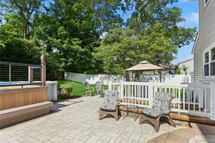 23 Foxboro Ave, Farmingville, NY 11738 - Photo 37