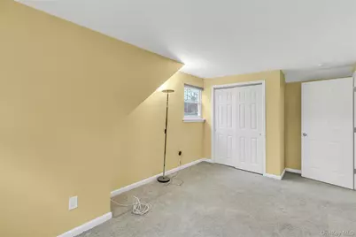 46 Falcon Drive, Hauppauge, NY 11788 - Photo 17