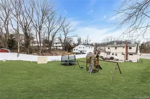 46 Falcon Dr, Hauppauge, NY 11788 - Photo 23