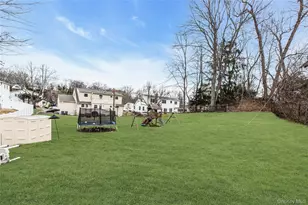 46 Falcon Dr, Hauppauge, NY 11788 - Photo 29