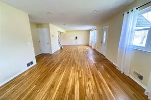 46 Falcon Dr, Hauppauge, NY 11788 - Photo 7