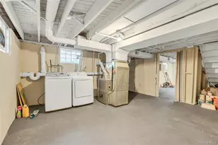 46 Falcon Dr, Hauppauge, NY 11788 - Photo 25