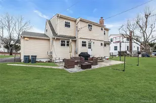 46 Falcon Dr, Hauppauge, NY 11788 - Photo 19