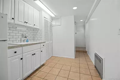 6701 Eliot Avenue, Middle Village, NY 11379 - Photo 17