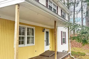 84 Hillis Terrace, Poughkeepsie, NY 12603 - Photo 3