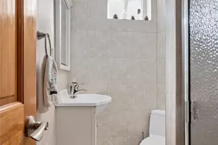 15-50 Waters Edge Dr, Bayside, NY 11360 - Photo 13