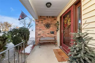 15-50 Waters Edge Dr, Bayside, NY 11360 - Photo 1