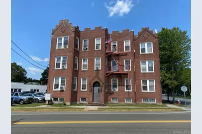 724 East Main Street #K, Riverhead, NY 11901 - Photo 1