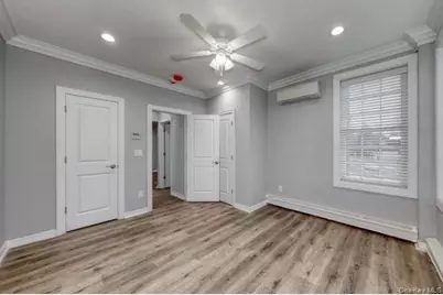 724 Howell Avenue #E, Riverhead, NY 11901 - Photo 9