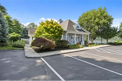 310 Bridgeview Drive, Poughkeepsie, NY 12601 - Photo 35