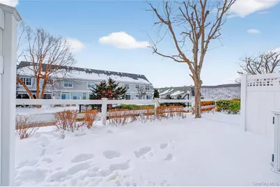 310 Bridgeview Drive, Poughkeepsie, NY 12601 - Photo 29