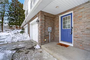 310 Bridgeview Dr, Poughkeepsie, NY 12601 - Photo 3