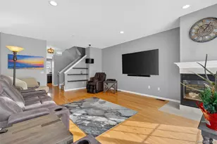 310 Bridgeview Dr, Poughkeepsie, NY 12601 - Photo 17