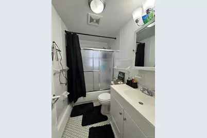 [Address not provided], Mineola, NY 11501 - Photo 5