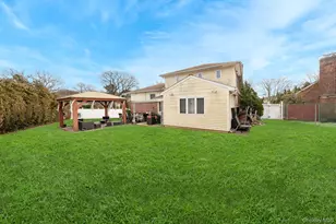 824 Lawrence Ct, West Hempstead, NY 11552 - Photo 19