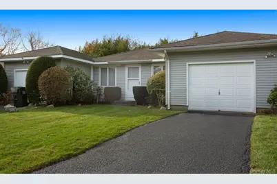 146 Montauk Highway #14, Westhampton, NY 11977 - Photo 1