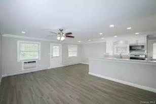 146 Montauk Hwy, Westhampton, NY 11977 - Photo 5