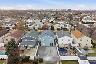 160-09 86th St, Howard Beach, NY 11414 - Photo 33