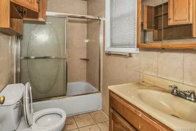 252 Toronto Avenue, Massapequa, NY 11758 - Photo 17