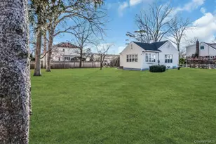 252 Toronto Ave, Massapequa, NY 11758 - Photo 3