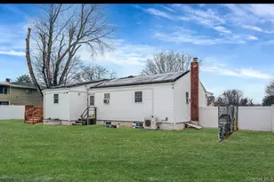 160 Stahley St, Brentwood, NY 11717 - Photo 13