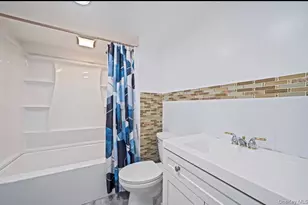 160 Stahley St, Brentwood, NY 11717 - Photo 19