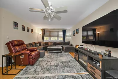 32 Pearsall Avenue #3F, Glen Cove, NY 11542 - Photo 9