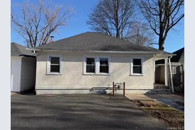 29 C Bay Shore Avenue, Bay Shore, NY 11706 - Photo 1