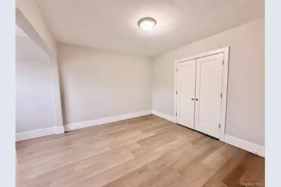 678 Willis Avenue #1, Williston Park, NY 11596 - Photo 5