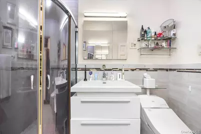 1015 Old Post Road #2C, Mamaroneck, NY 10543 - Photo 19