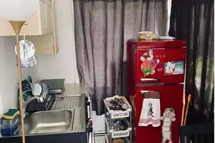 375 Barleau St, Brentwood, NY 11717 - Photo 7