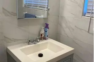 375 Barleau St, Brentwood, NY 11717 - Photo 11