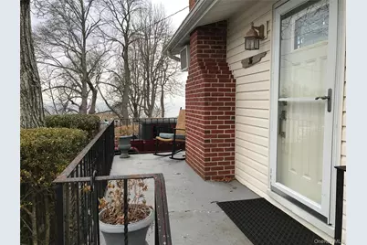 36 Oak Lane, Wading River, NY 11792 - Photo 3