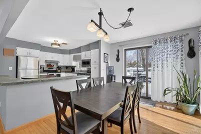 32 Louise Lane, Hopewell Junction, NY 12533 - Photo 7