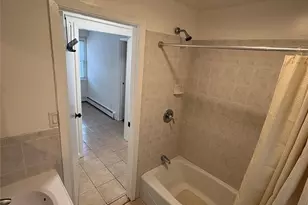 35 Washington Ave N, White Plains, NY 10603 - Photo 3