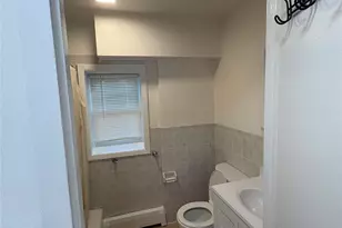 35 Washington Ave N, White Plains, NY 10603 - Photo 5