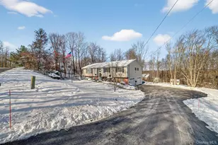 13 Watergate Dr, Amawalk, NY 10501 - Photo 37