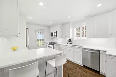 107 Munson Street, Port Chester, NY 10573 - Photo 9