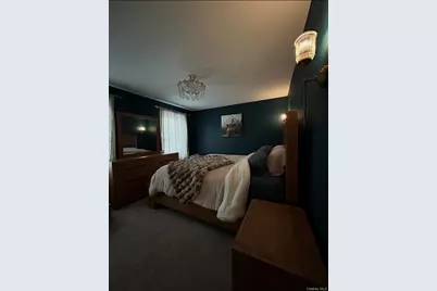 33 Loughlin Dr, Shirley, NY 11967 - Photo 5