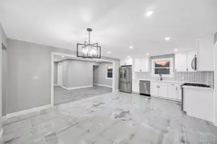 27 Ash St, Central Islip, NY 11722 - Photo 21