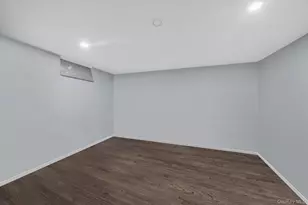 139 Madison St, Mastic, NY 11950 - Photo 25