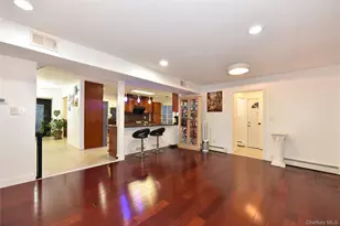 116 Nottingham Rd, Manhasset Hills, NY 11040 - Photo 9