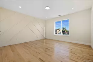 27 Poppy Ln, Levittown, NY 11756 - Photo 35