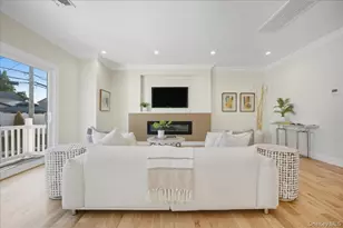 27 Poppy Ln, Levittown, NY 11756 - Photo 19