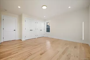 27 Poppy Ln, Levittown, NY 11756 - Photo 39